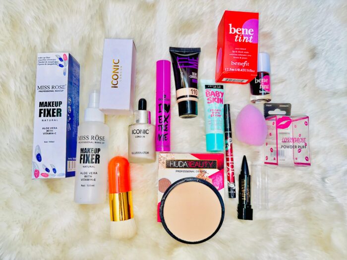 11 in 1 Makeup Deal - Image 2