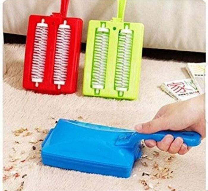 Handheld Carpet Table Crumb Sweeper Plastic Dual Brush Cleaner Collector Roller (random color) - Image 2